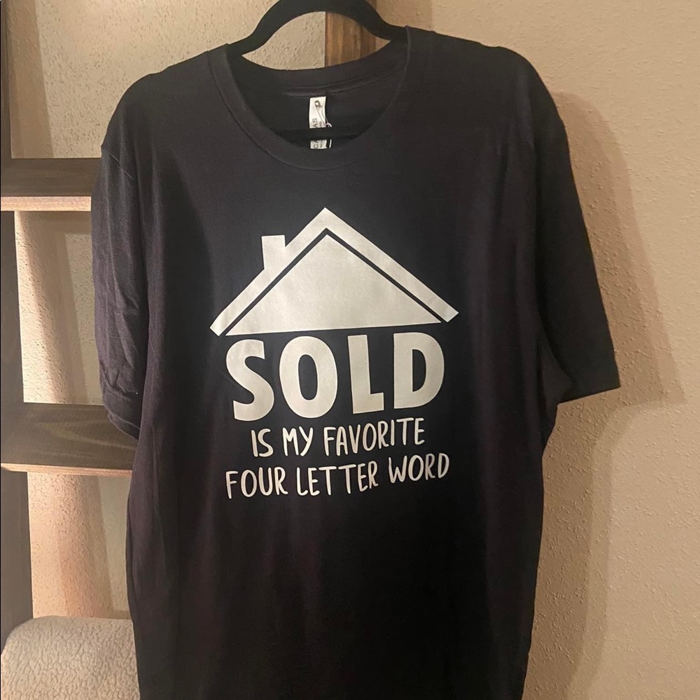 Realtor bella canvas Tshirt